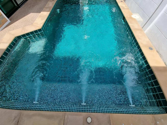 Sport & Beauty 2, Baan Gipper Private Pool Villa, Mueang Krabi