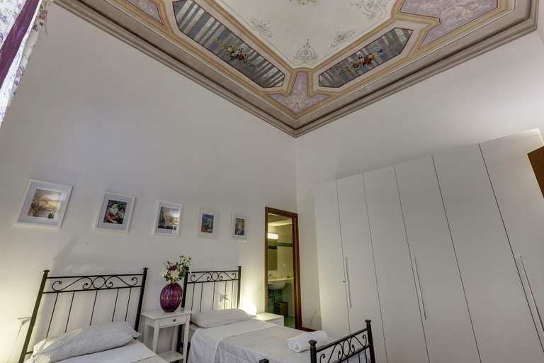 Bedroom 5, Ricasoli 17 P in Firenze, Florence