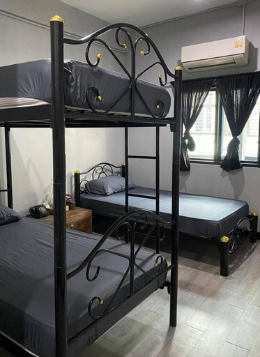 Bedroom 3, 89 Bed & Studio hostel, Khlong San