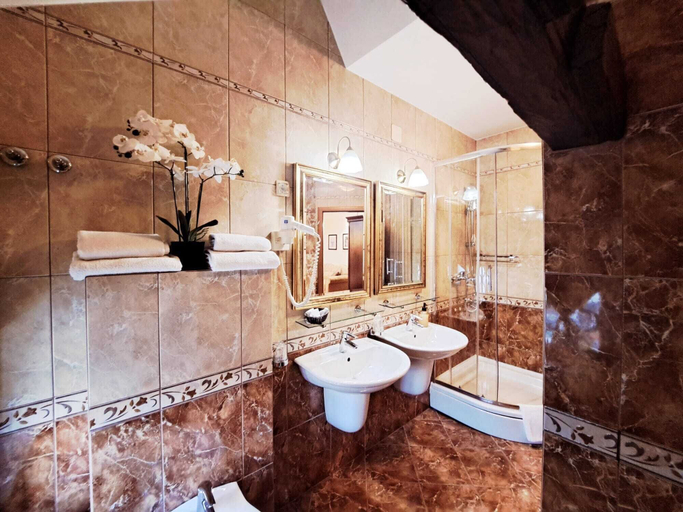 Bathroom 5, Hotel Livadić, Samobor