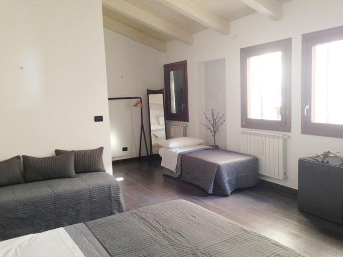 Room 3, Luxury S A San Marco Palace 3mins From San Marco, Venezia