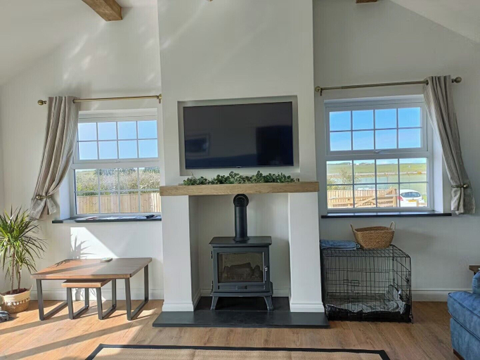 Living area 4, Aberporth 2-bed Cottage , Sleeps 4 & Pet Friendly, Ceredigion
