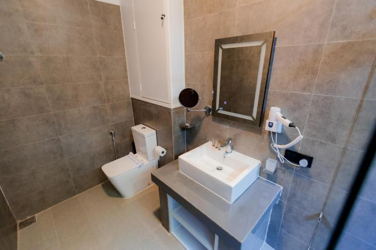 Bathroom 3, KADUPUL By Serenity, Negombo