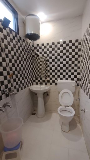 Bathroom 3, G L Palace, Reasi
