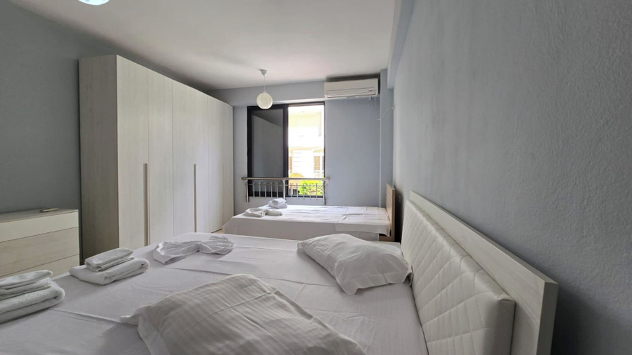 Bedroom 3, Tirent Apartment - Cozy Bedrooms Stay by Golem Beach., Durrësit