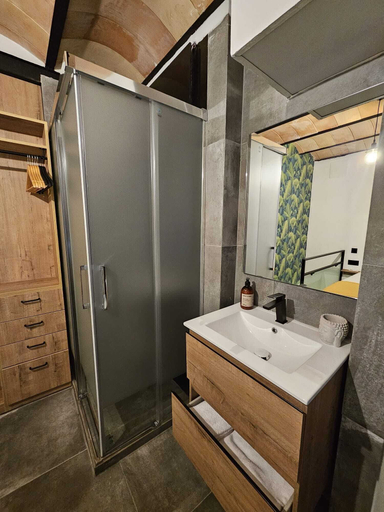 Bathroom 3, APARTAMENTOS SAN FERNADO 32, Córdoba