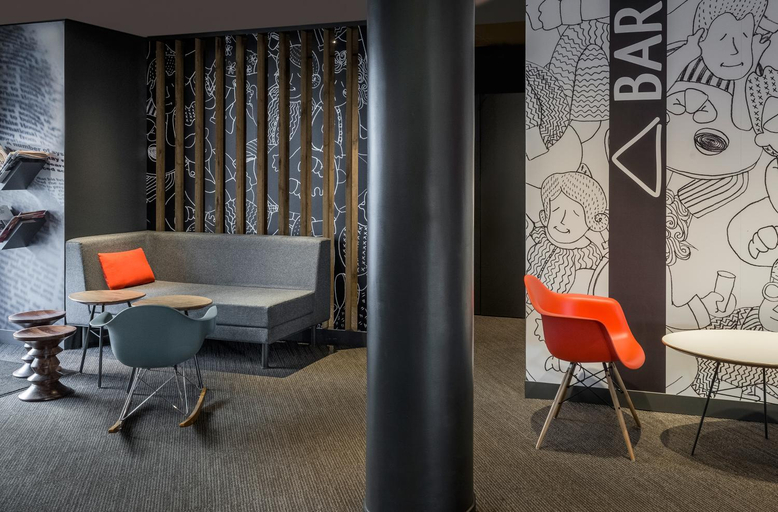 Public Area 3, ibis Paris la Defense Courbevoie, Hauts-de-Seine