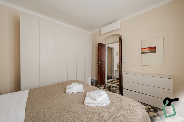 Bedroom 25