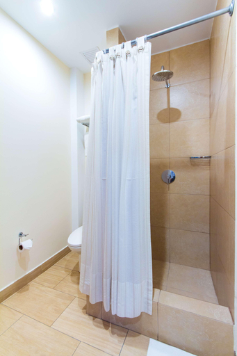 Bathroom 5, Hotel Rincon de Puembo, BW Signature Collection, Quito