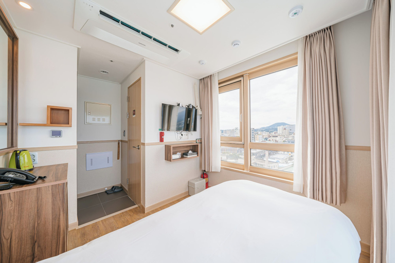 Bedroom 11