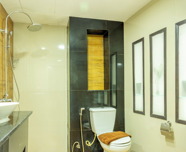 Bathroom 4, Jomtien Sands Residence - Beachfront, Relax & Amazing Seafood Dining, Pattaya