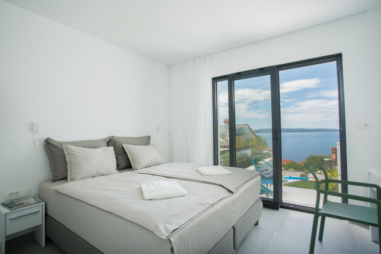Room 5, Villa Olive Exclusive for 8 Private Pool Iovo, Trogir