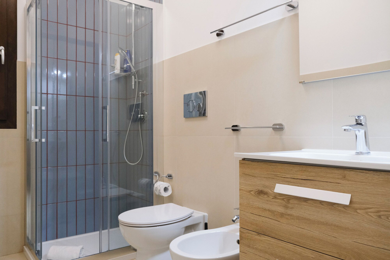 Bathroom 3, Sol Y Mar Camere e Appartamenti, Trapani