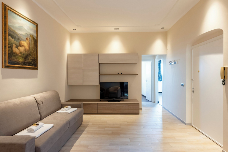 Others 5, Pleasant 2BR flat next to Genoa Port, Genova