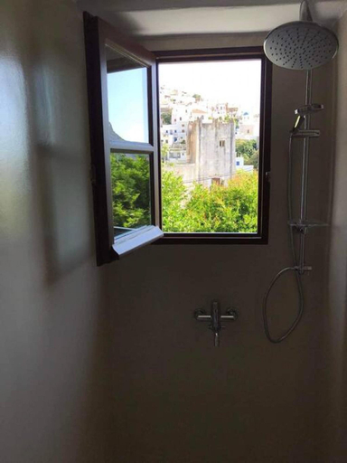Bathroom 4, Giannakis Filoxenia, South Aegean