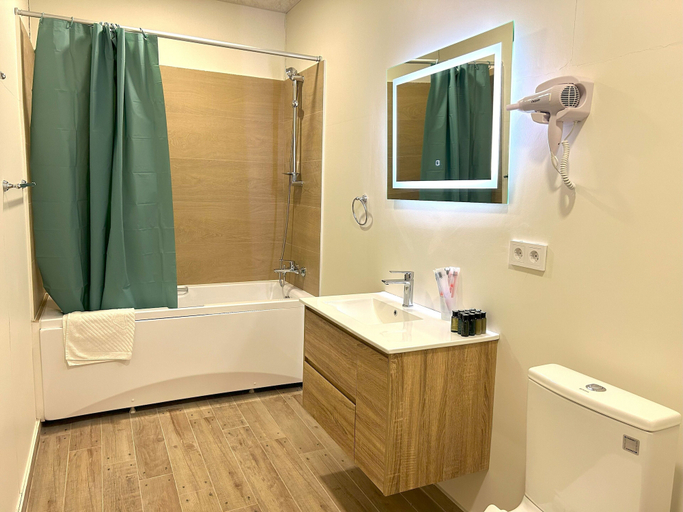 Bathroom 3, Ecokayan Dilijan Resort Hotel