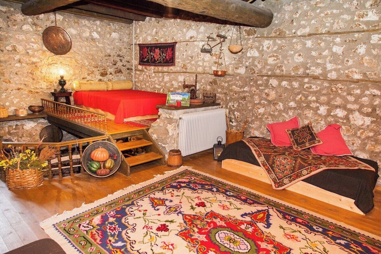Room 2, 260m2 Unique Mountain House in Lilea Parnasos, Central Greece