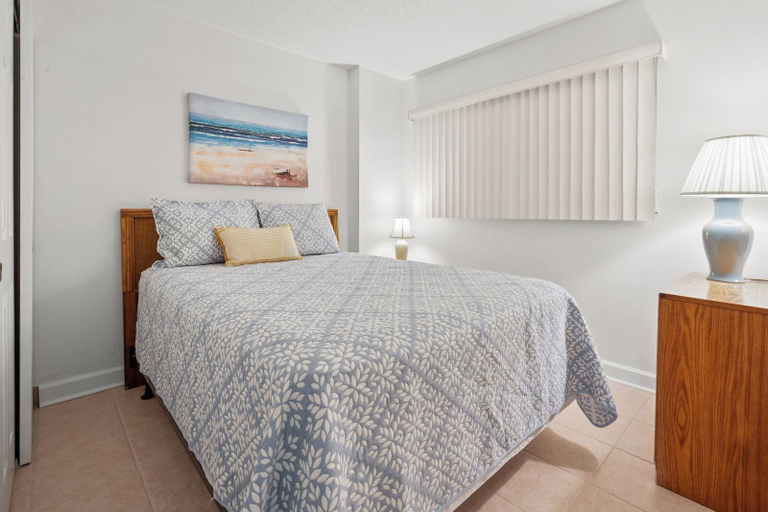 Bedroom 3, Shoreham Towers 2c 3 Bedroom Condo by RedAwning, Horry