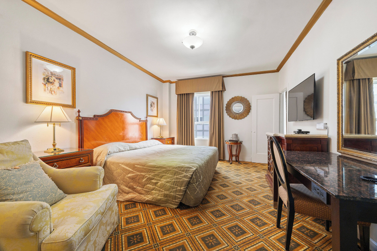 Bedroom 3, Embassy Hotel, San Francisco