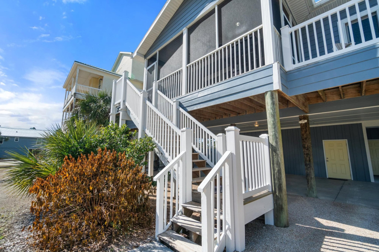 Exterior & Views 2, Beach House - Hooked on the Cape by PHG, Gulf