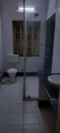 Bathroom 3, YWCA GALLWAY GUEST HOUSE, Kolkata