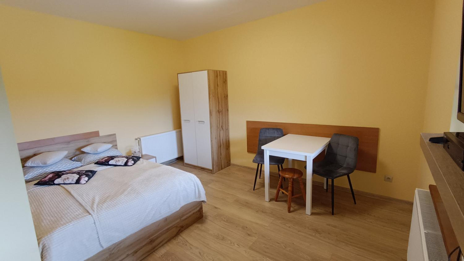 Bedroom 2, Agroturystyka "Pod zlota rybka", Kłodzko