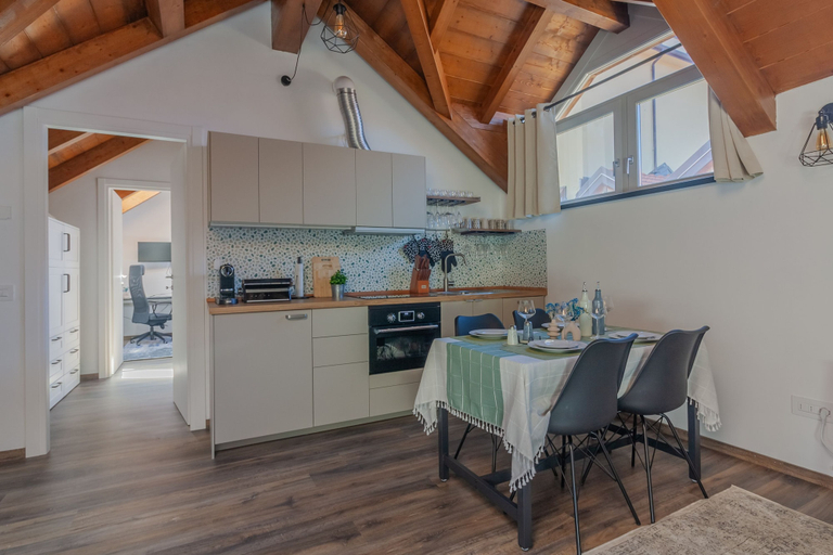 Room 5, Skylight Home in Bellano, Lecco