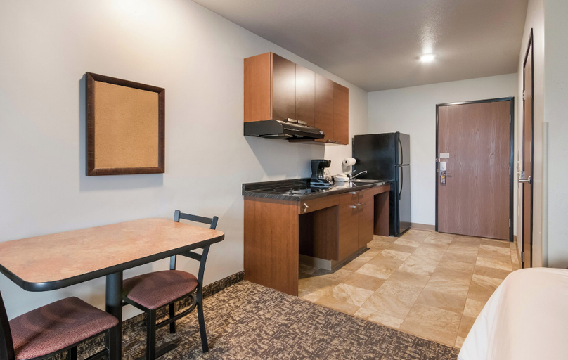 Others 5, My Place Hotel - Bend, OR, Deschutes