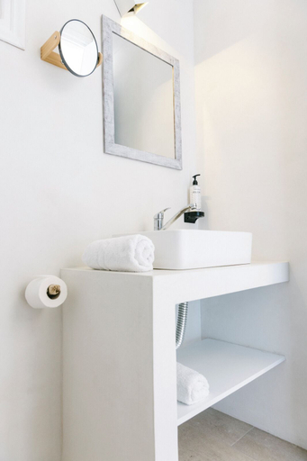 Bathroom 4, Lassion Hotel, Crete
