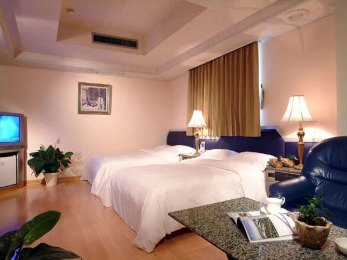 Bedroom 2, Katherine Plaza Hotel , Kaohsiung