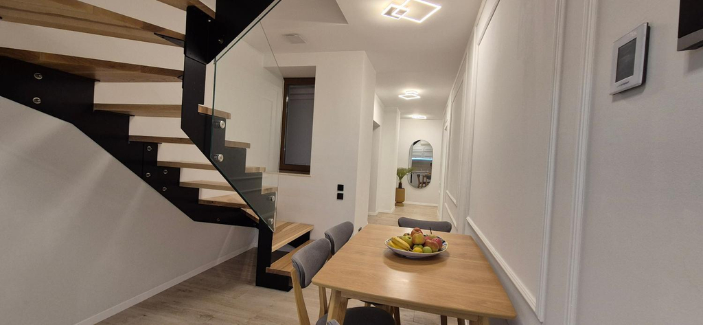 4, Anita's Mansion, Neusiedl am See
