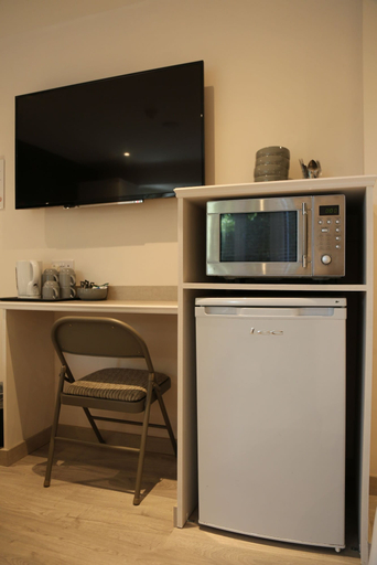 Others 4, Debden Guest House, London