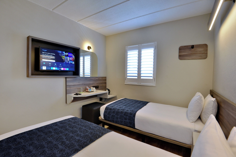 Bedroom 3, Road Lodge N1 City, City of Cape Town