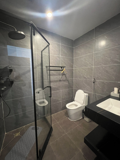 Bathroom, Xianglong Hotel, Luang Prabang