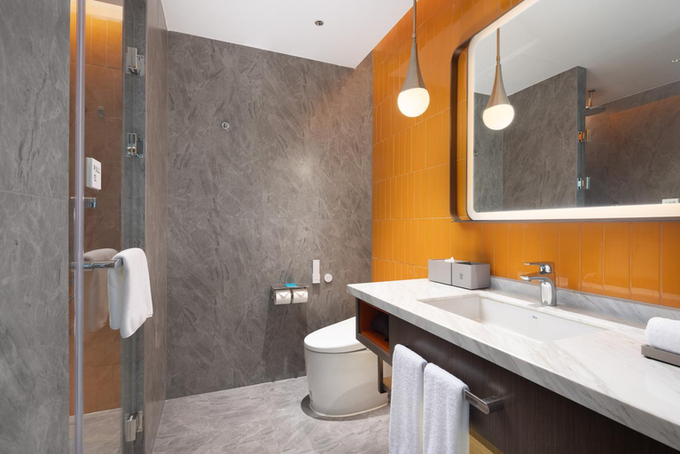 Bathroom 4, Home2 Suites by Hilton Chengdu Huaizhou New City, Chengdu