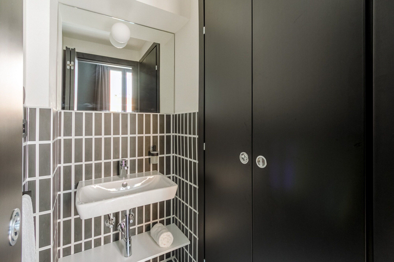 Bathroom 3, Bright Studio With gym and Coworking, Milan, Milano