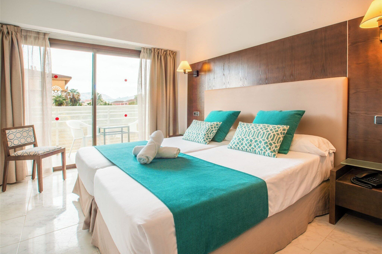 Bedroom 4, Bahia de Alcudia Hotel & Spa, Baleares
