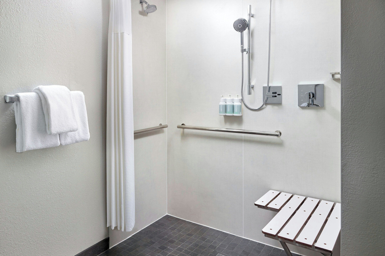 Bathroom 5, Courtyard by Marriott Seattle Downtown Lake Union, Seattle