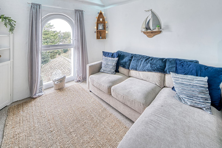 Room 5, Host Stay Sail Loft, Cornwall