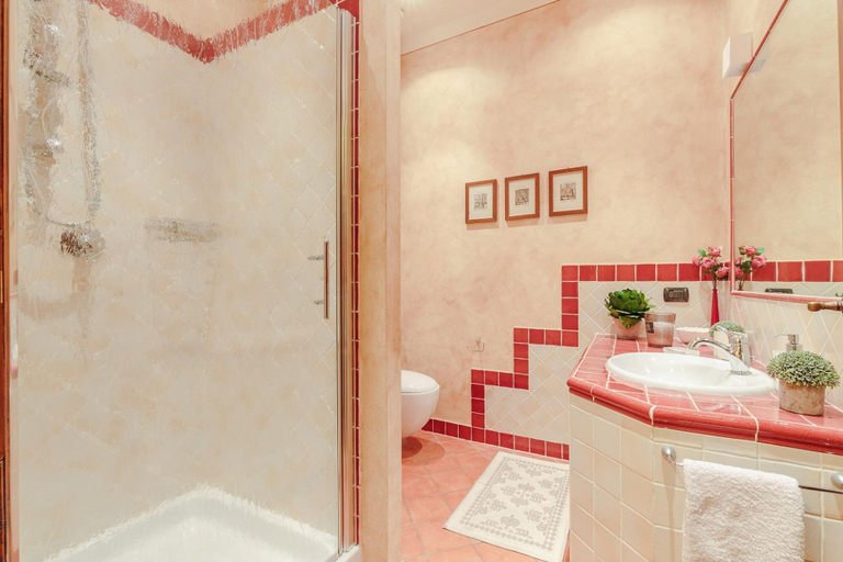 Bathroom 5, Casa Rosemary in Lucca, Lucca