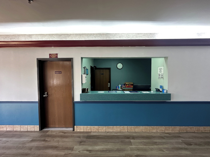 Others 5, Budget Inn, Hwy 41, Lamar