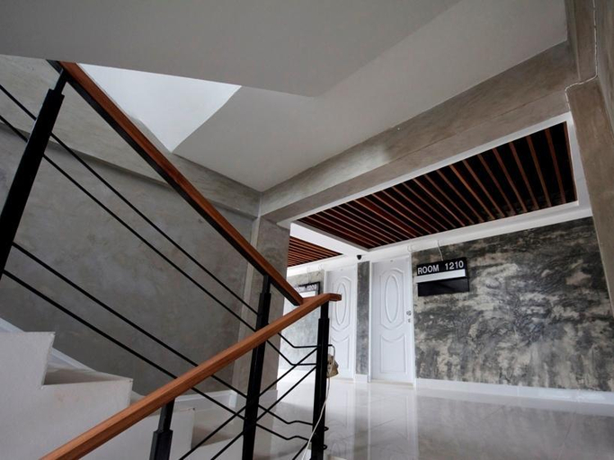 Others 5, Sukontha Mansion, Phuttha Mon Thon
