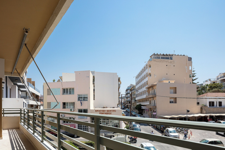 Others 3, Aria's Apartment, Crete