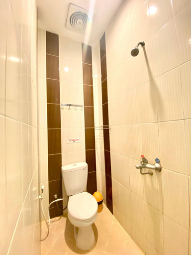 Bathroom 9