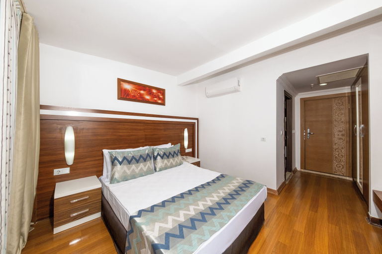Bedroom 2, Zeyda Kemer Hotel, Kemer