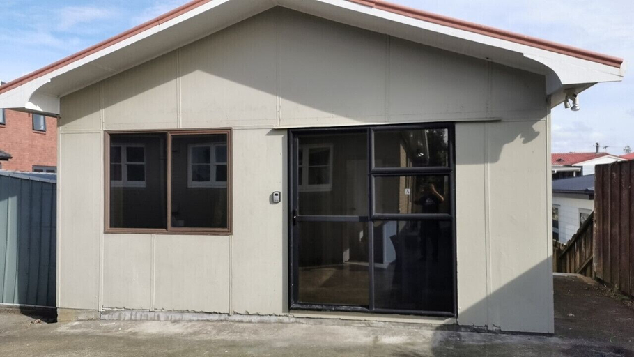 Exterior & Views 2, 4 double and 2 Sofa Beds in 2 Bedroom, Waitakere
