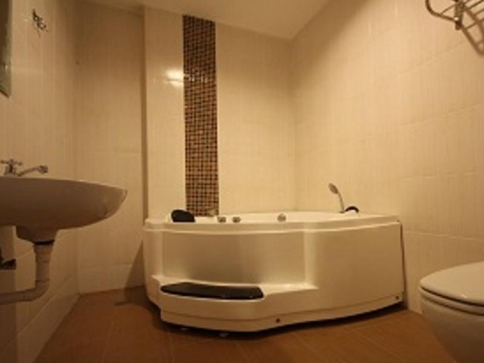 Bathroom 4, Juru Hotel, Seberang Perai Tengah