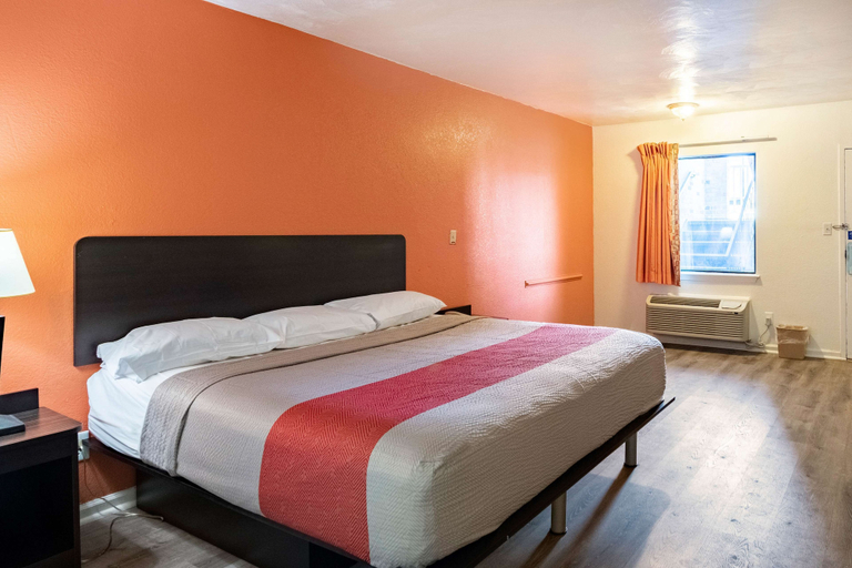 Bedroom 17