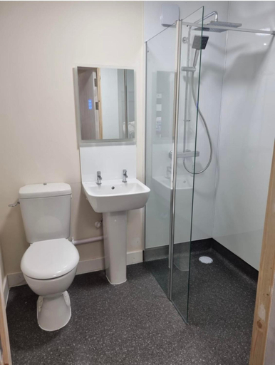 Bathroom, Burnett Arms Hotel, Aberdeenshire