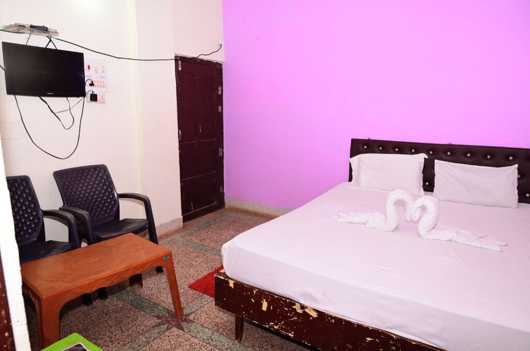 Bedroom 2, DhamStay Hotel JK Inn Near SeaBeach Puri, Puri